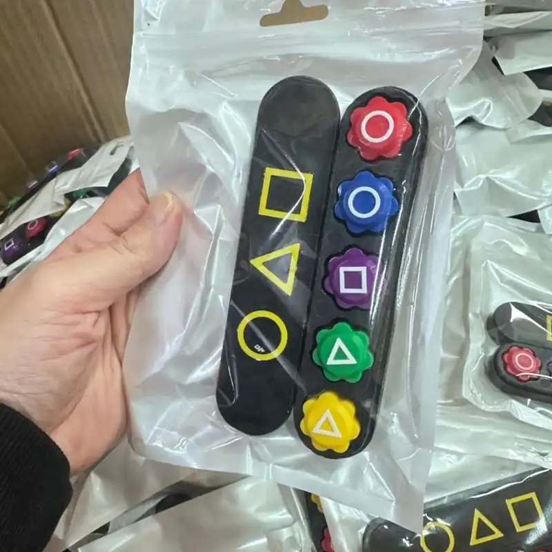 Zabawka Gongi Squid Game 2 - Figurki z Symbolami i Przyciskami Oferta