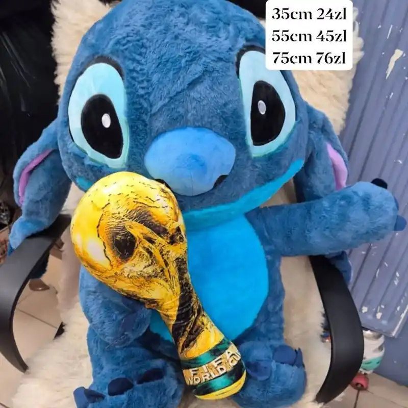 Zamów dziś Maskotka Pluszowa Stitch z Pucharem Świata 55cm