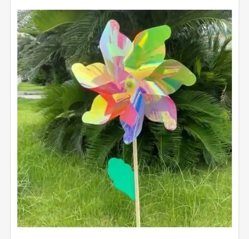 Niska cena Wiatrak Plastikowy Tęczowy 24cm