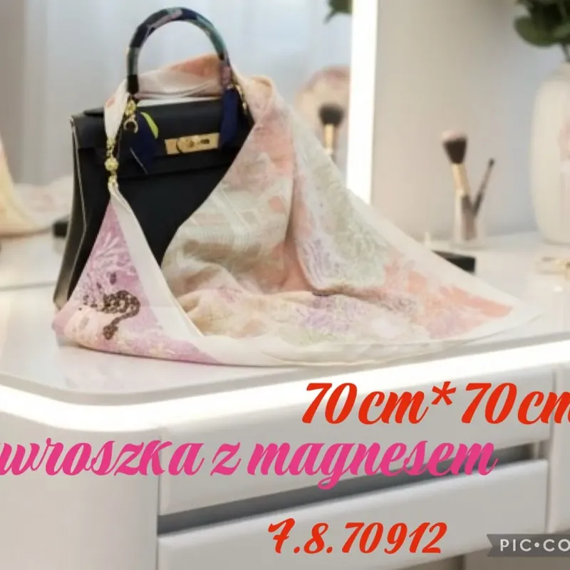 Tylko dziś Gawroszka Damska 70cm x 70cm z magnezem