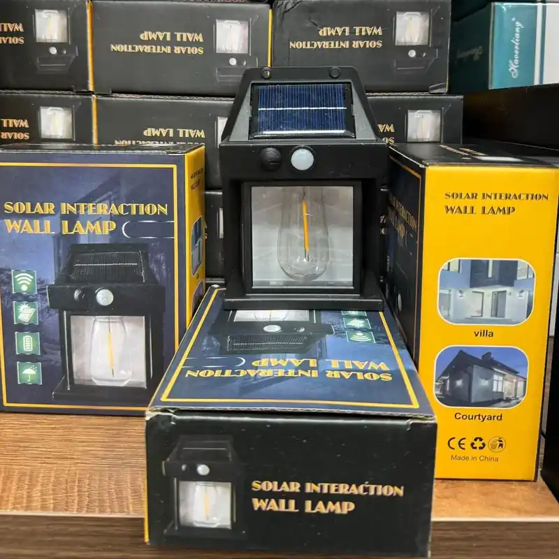 Lampa solarna ścienna Solar Wall Lamp z czujnikiem ruchu Tylko dziś