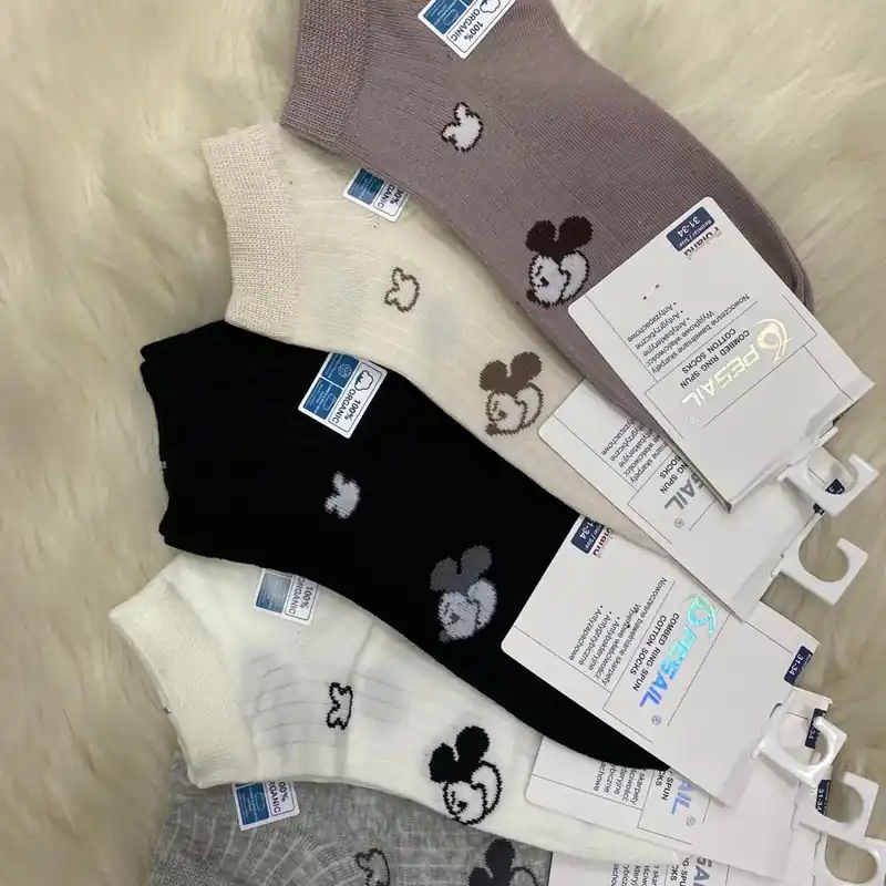 Wybór klientów Skarpetki damskie z Myszką Mickey 5 kolorów
