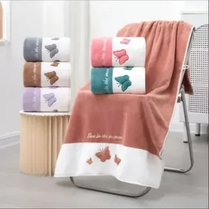 Wyjątkowa oferta Ręcznik z mikrofibry 50x100cm z motylkiem różne kolory